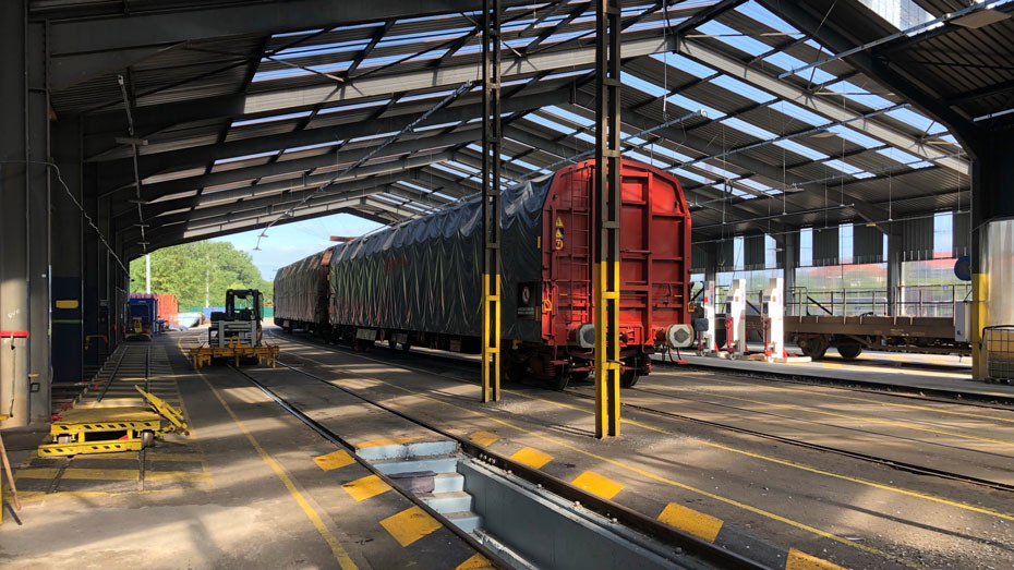 L'atelier de maintenance des wagons, à Ambérieu - © DR