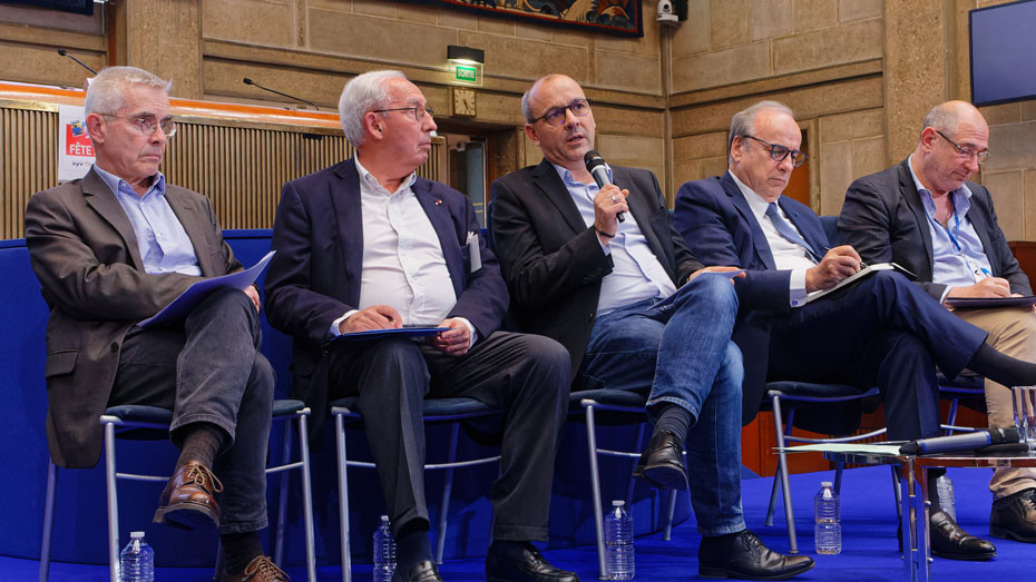 Table ronde sur la soutenabilité du travail. De gauche à droite, Yves Veyrier (FO), Jean-François Pilliard (ex-Medef), Laurent Berger (CFDT), Michel Chassang (U2P) et Dominique Corona (Unsa). © Patrice Raveneau